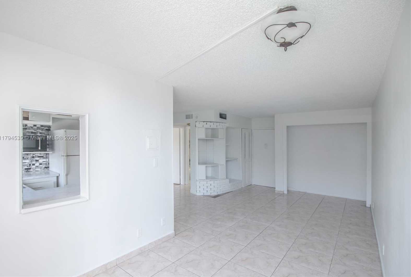 Small Image of 16919 NORTH BAY RD #505, Sunny Isles Beach Number 6