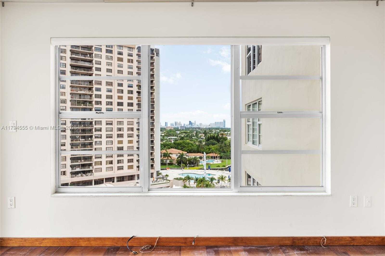 Small Image of 11111 BISCAYNE BLVD #10H, Miami Number 14