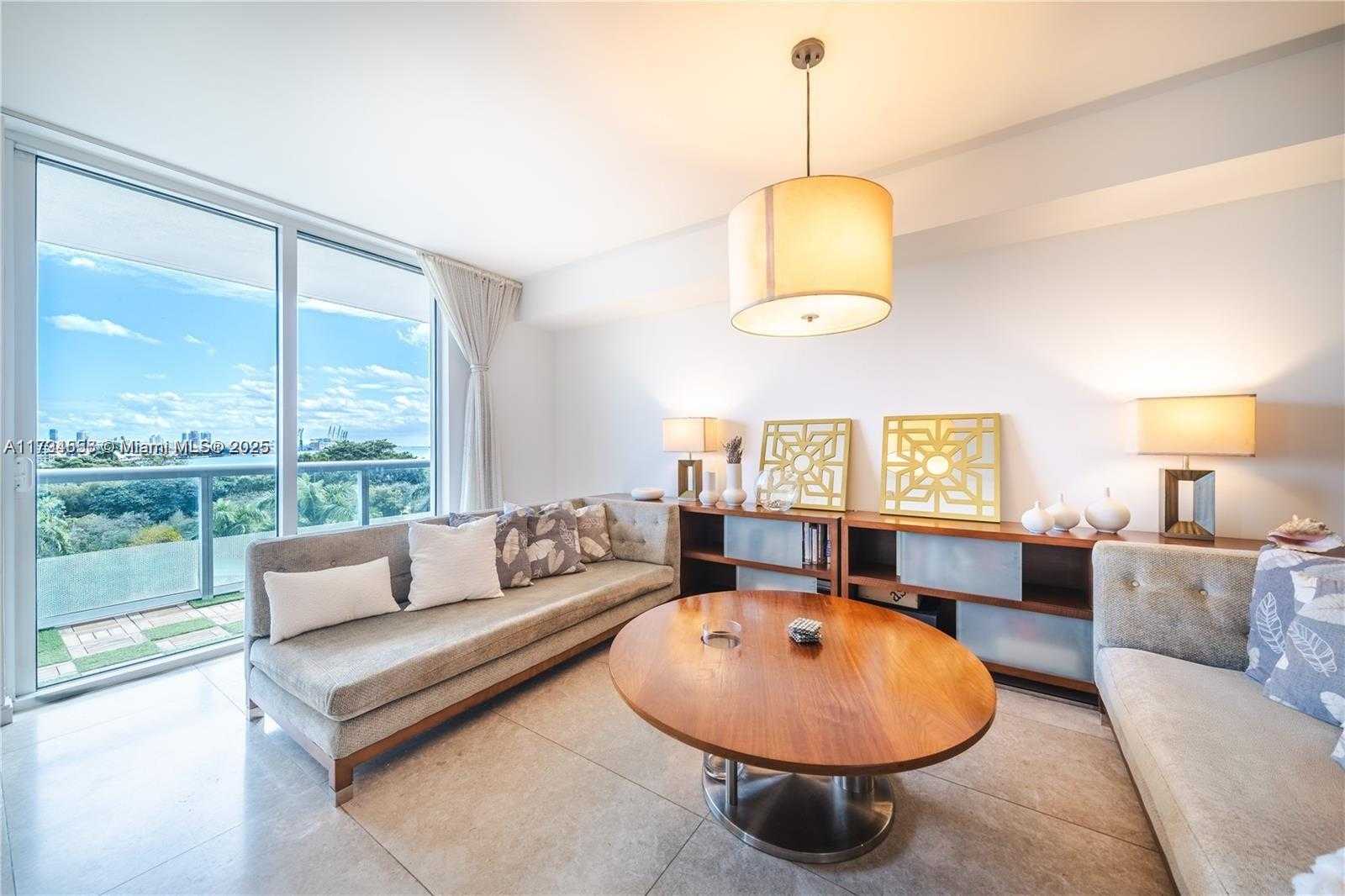 Small Image of 50 BISCAYNE BLVD #602, Miami Number 3