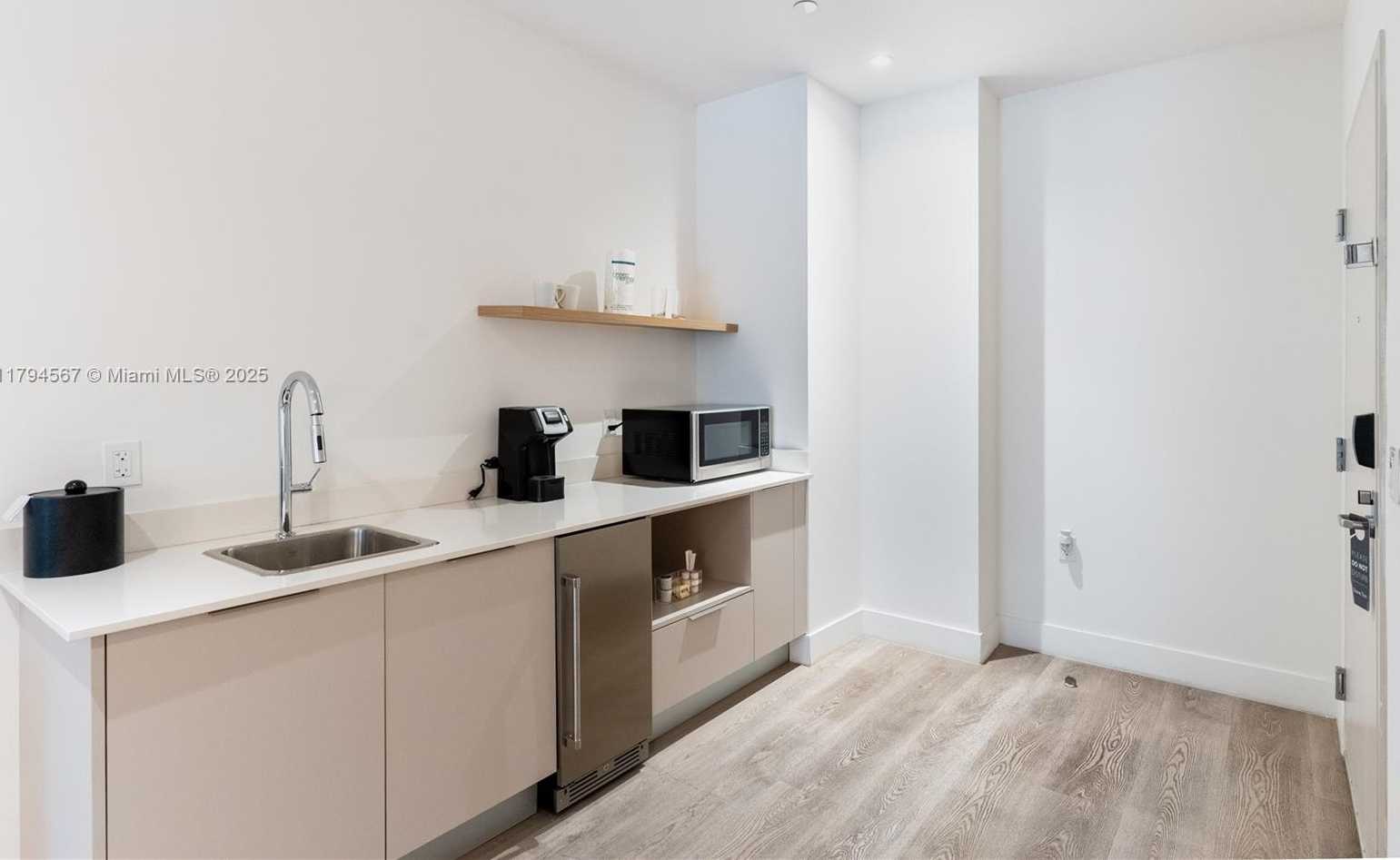 Small Image of 229 SOUTH WEST 9TH ST #2, Miami Number 16