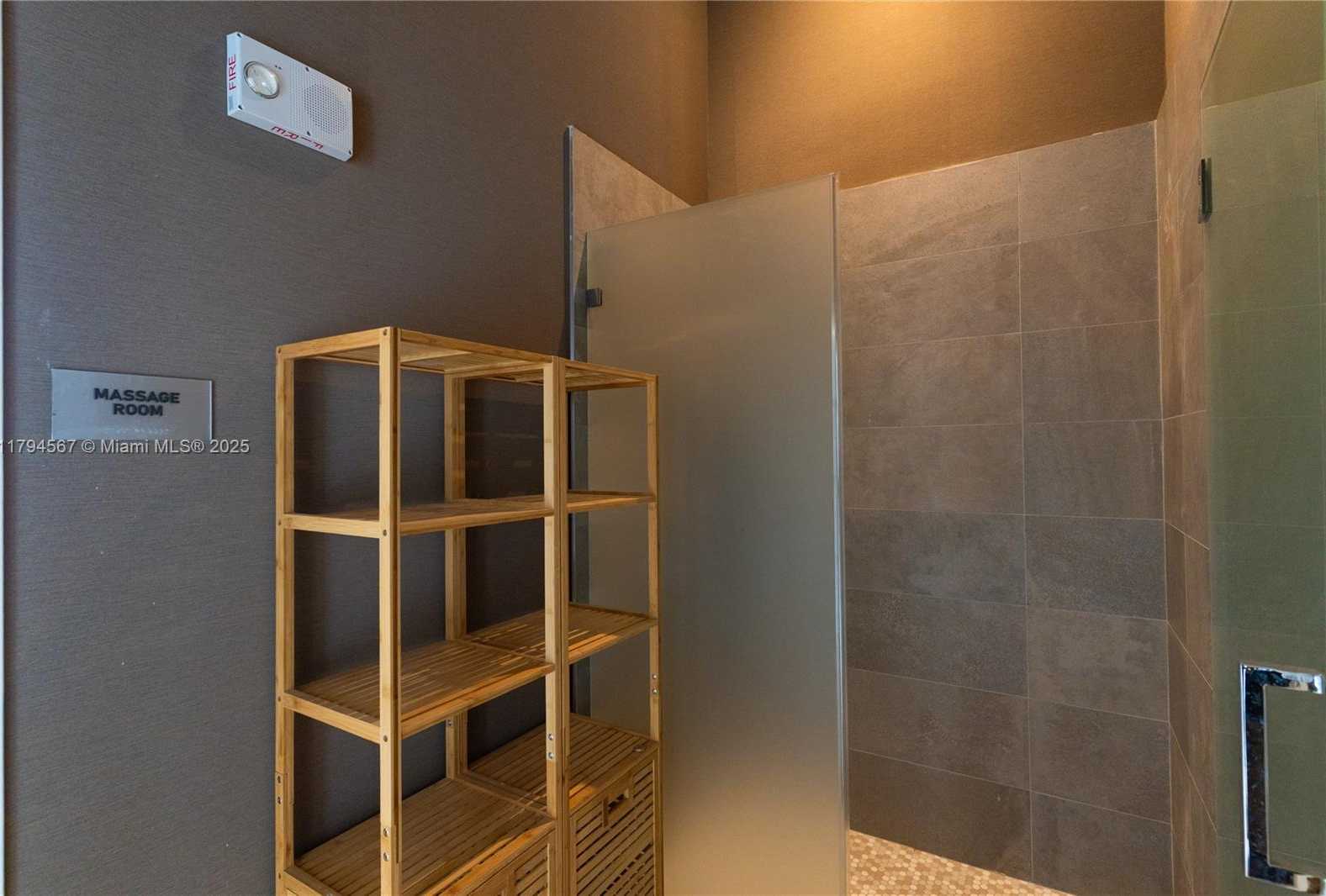 Small Image of 229 SOUTH WEST 9TH ST #2, Miami Number 36