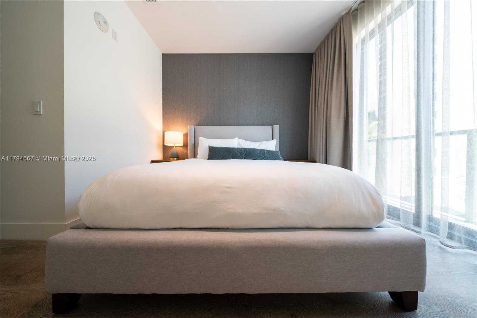 Small Image of 229 SOUTH WEST 9TH ST #2, Miami Number 6