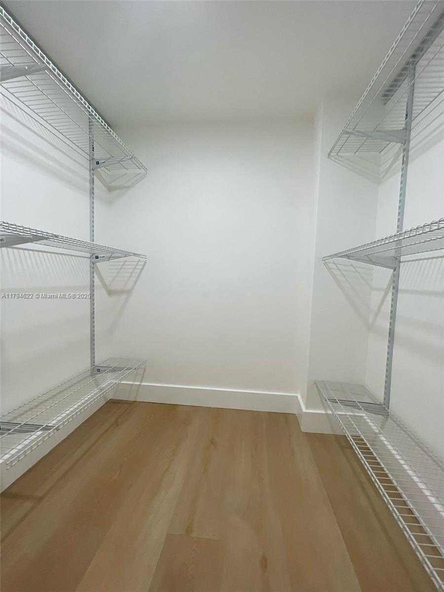 Small Image of 17011 NORTH BAY RD #307, Sunny Isles Beach Number 15