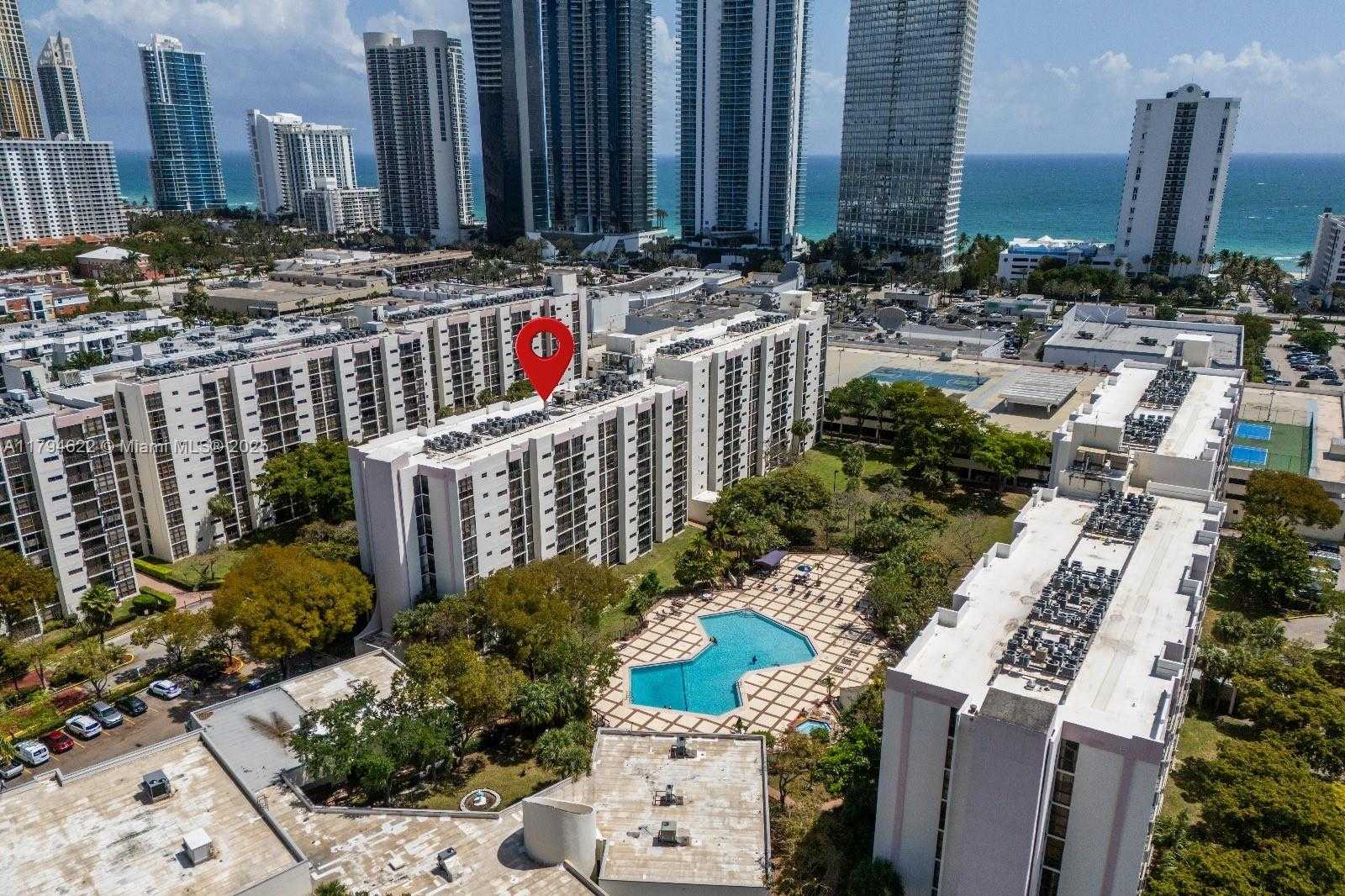 Small Image of 17011 NORTH BAY RD #307, Sunny Isles Beach Number 2