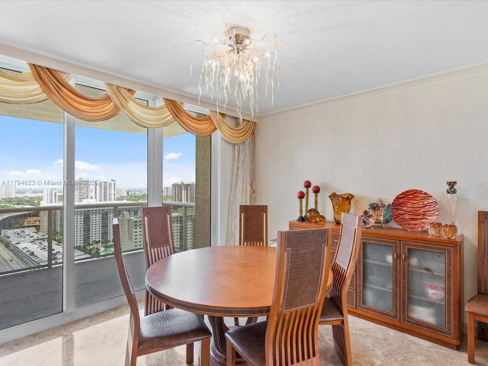 Small Image of 19111 Collins Ave, Sunny Isles Beach, FL 33160, USA Number 16