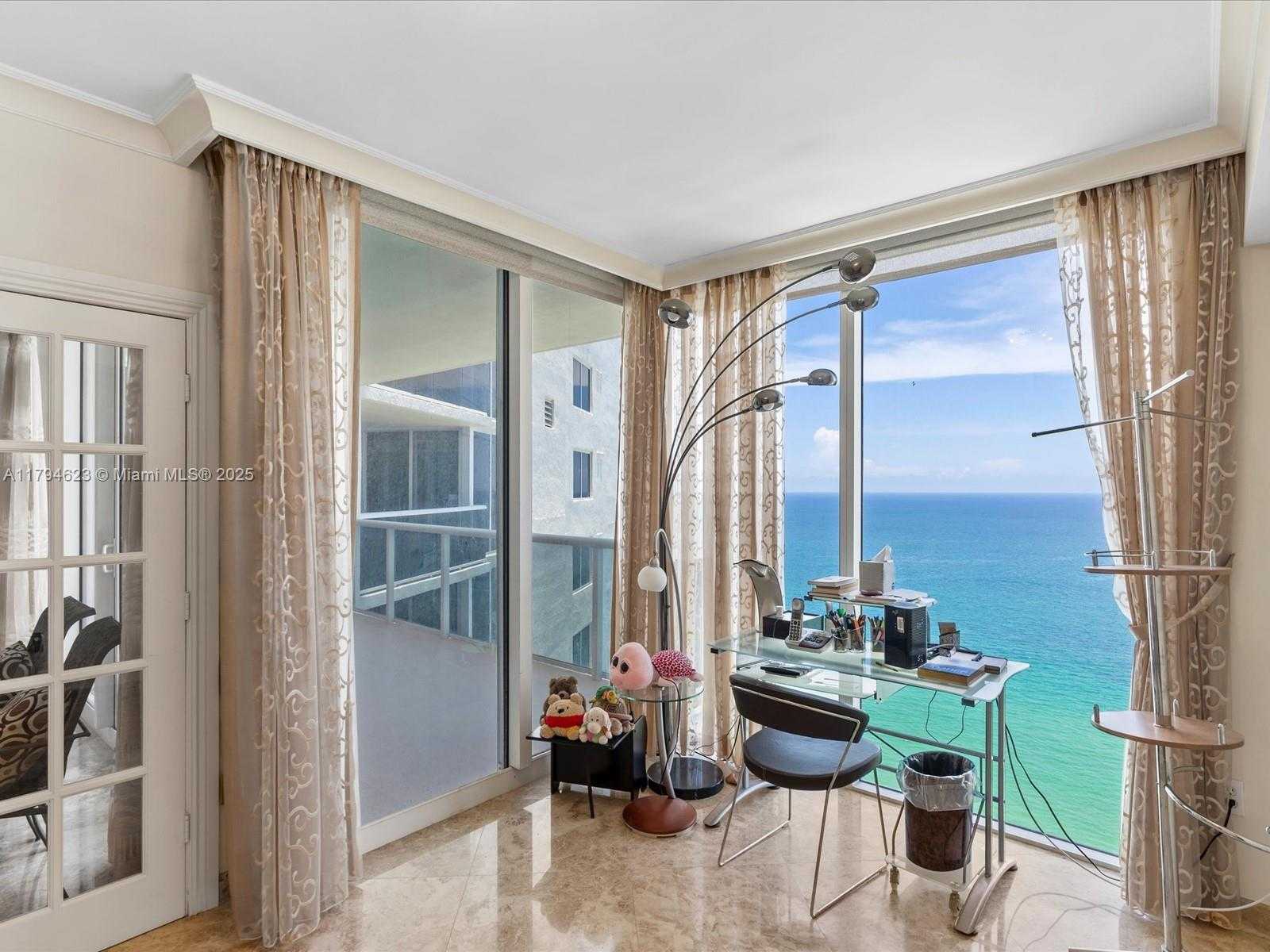 Small Image of 19111 Collins Ave, Sunny Isles Beach, FL 33160, USA Number 24