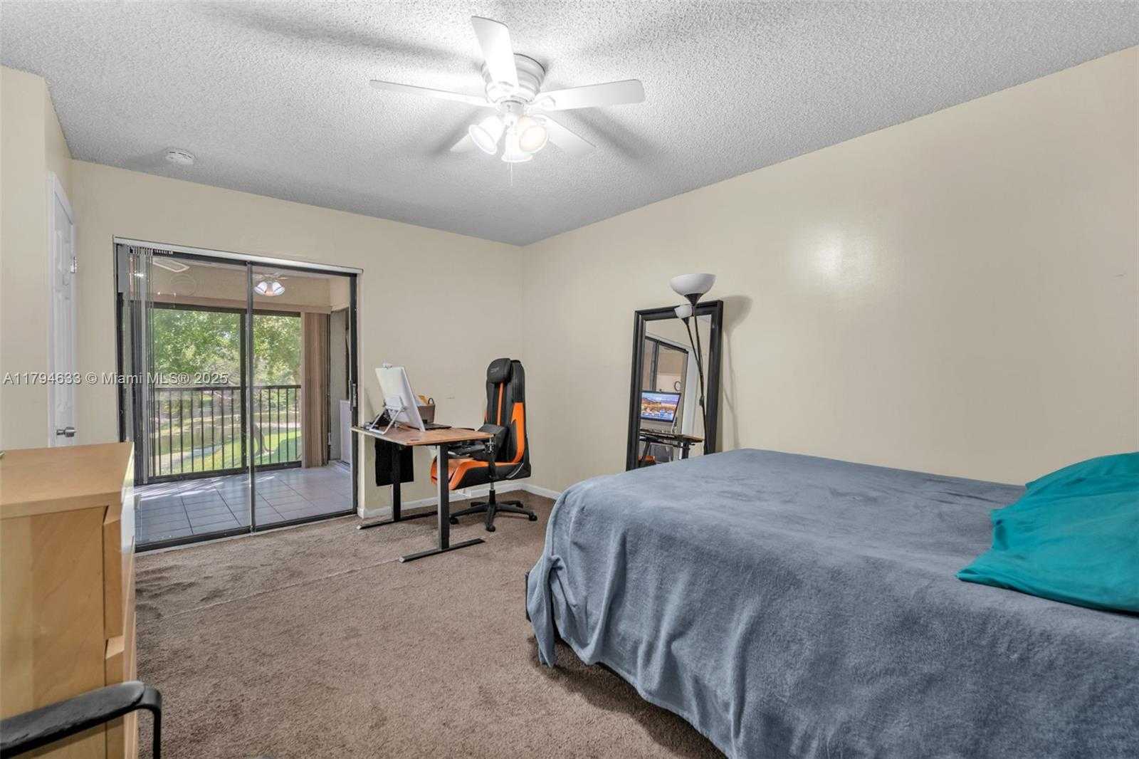 Small Image of 3699 COCOPLUM CIR #3538, Coconut Creek Number 11