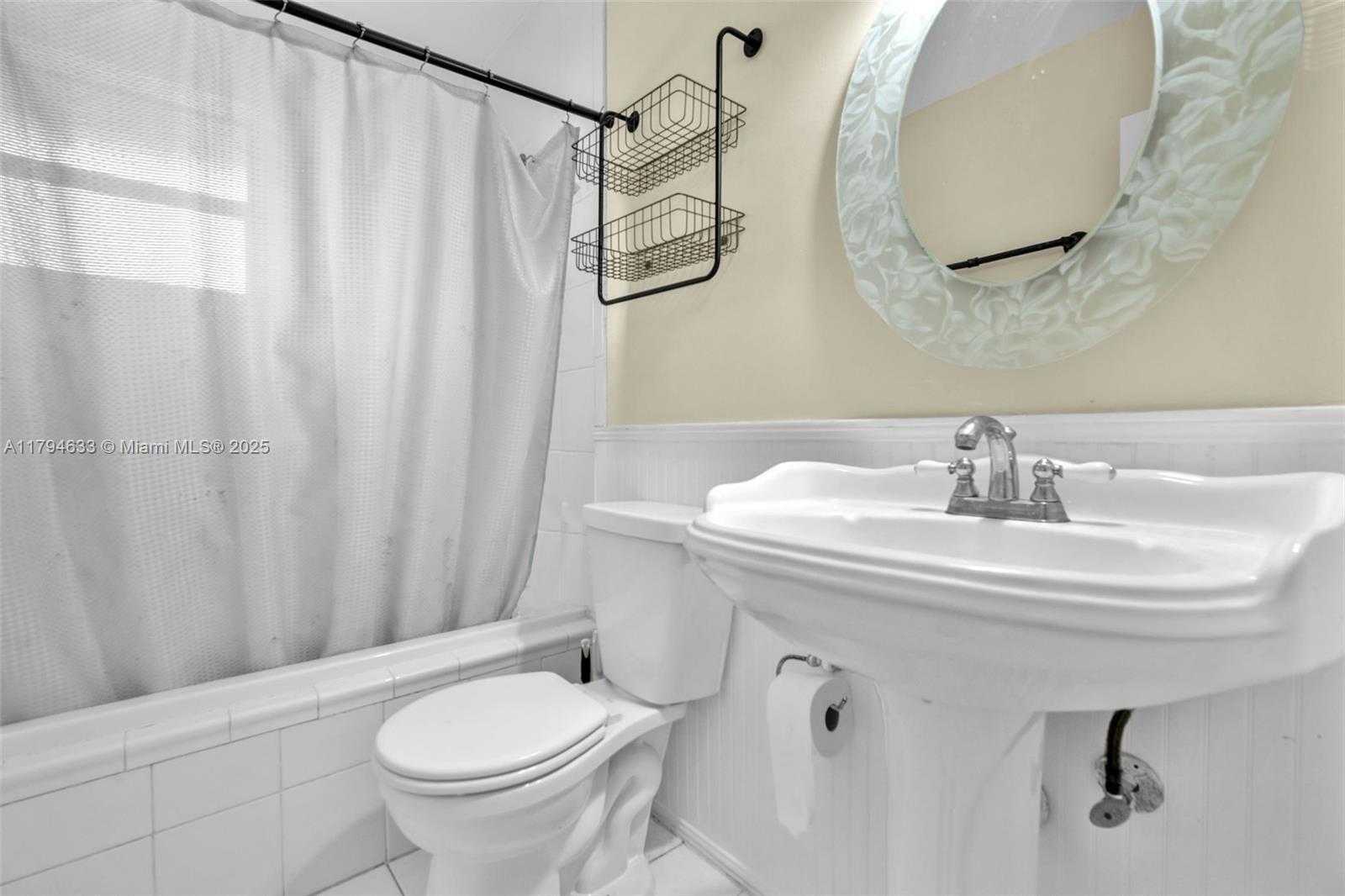 Small Image of 3699 COCOPLUM CIR #3538, Coconut Creek Number 16