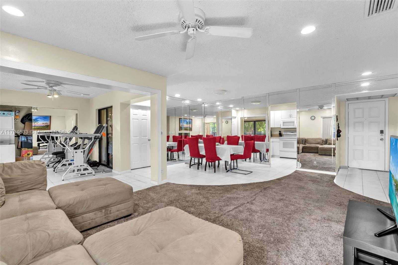 Small Image of 3699 COCOPLUM CIR #3538, Coconut Creek Number 20