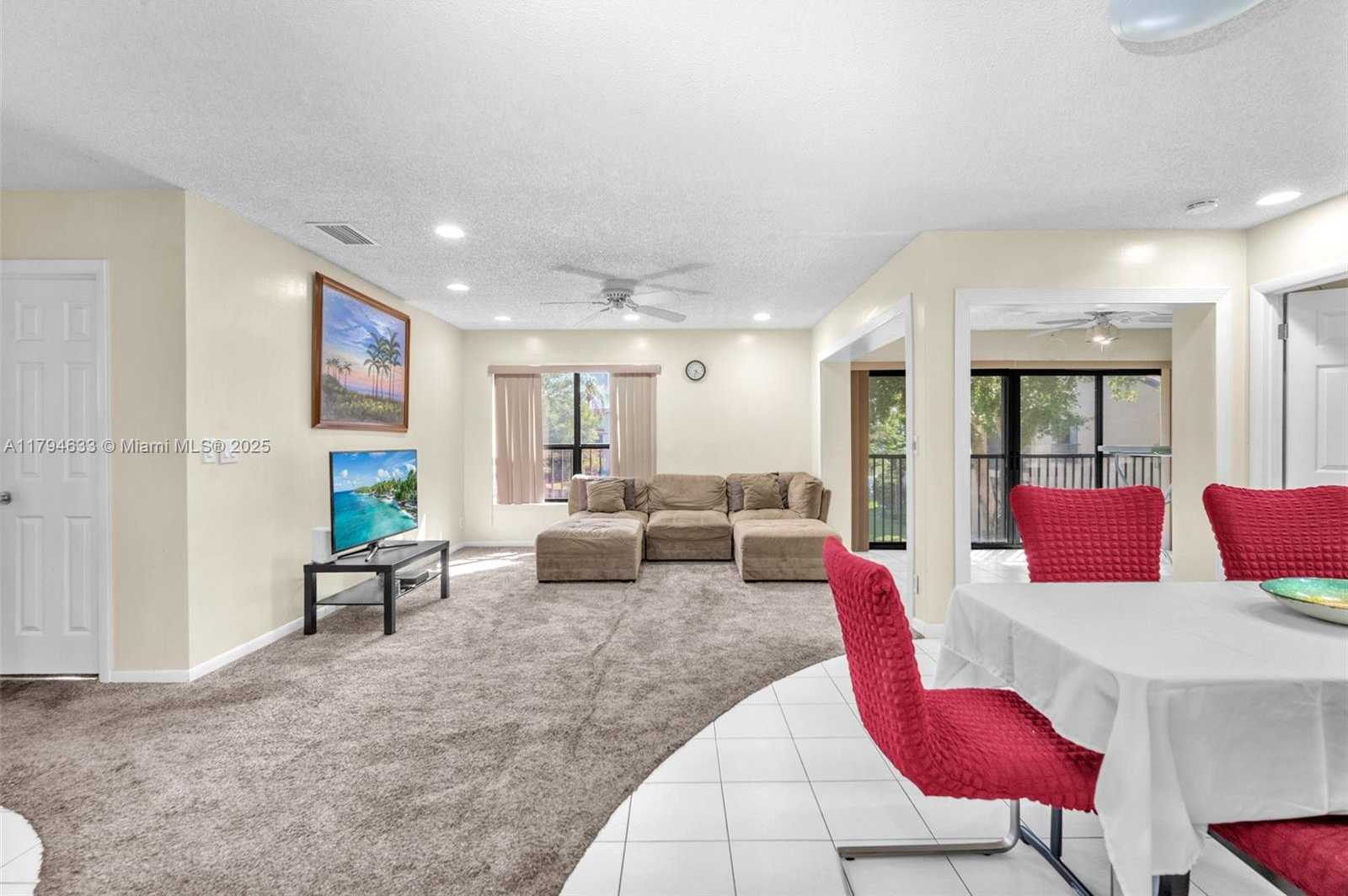 Small Image of 3699 COCOPLUM CIR #3538, Coconut Creek Number 22