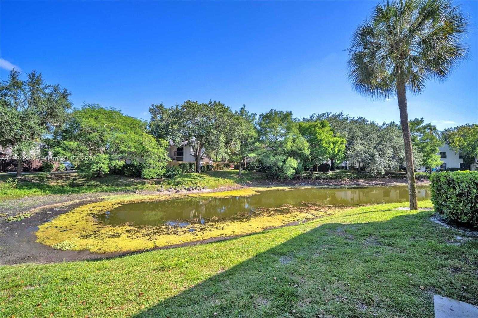 Small Image of 3699 COCOPLUM CIR #3538, Coconut Creek Number 27