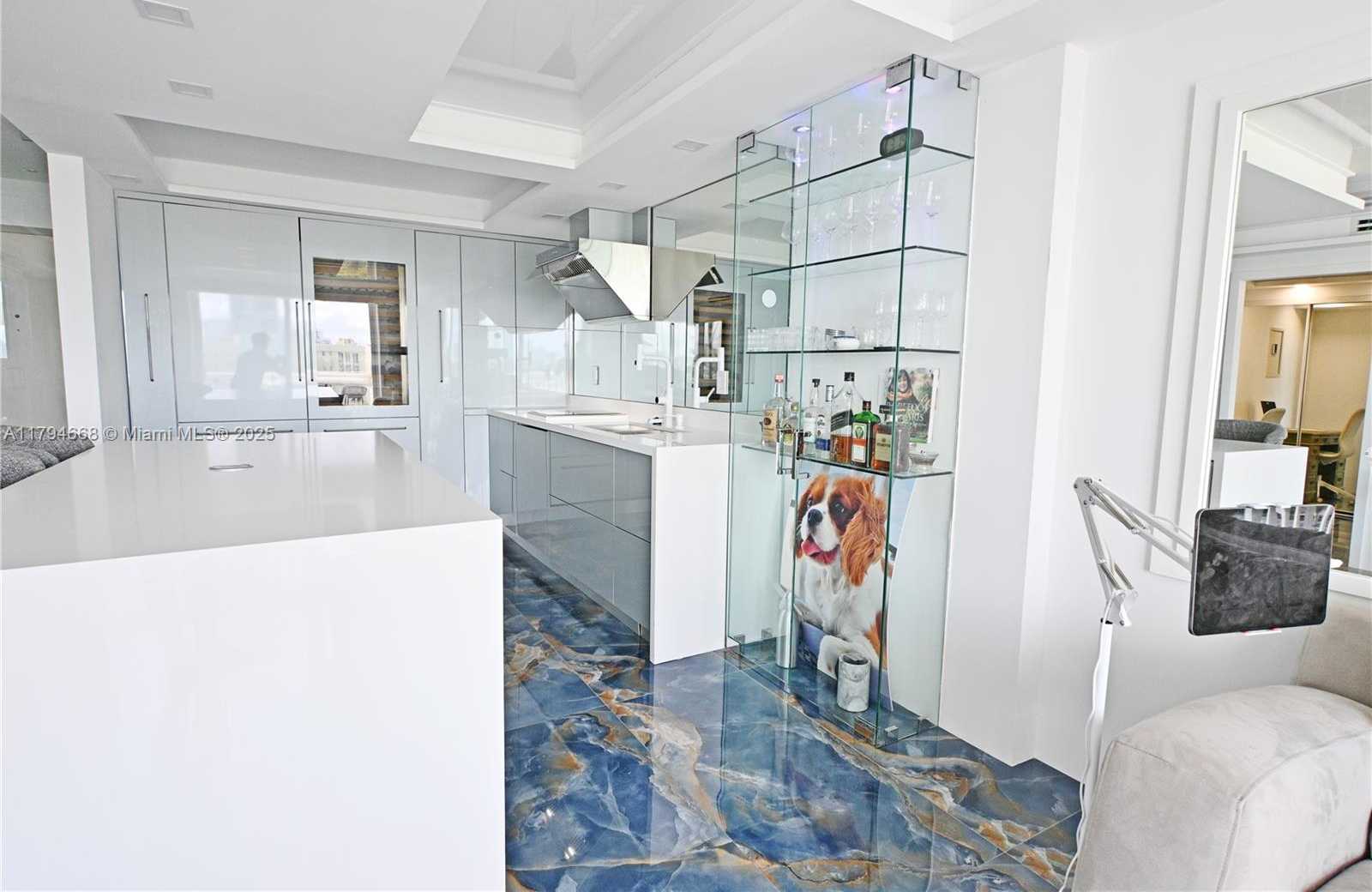 Small Image of 401 OCEAN DRIVE #1003, Miami Beach Number 17