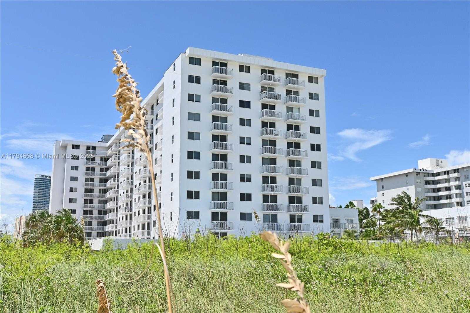 Small Image of 401 OCEAN DRIVE #1003, Miami Beach Number 35