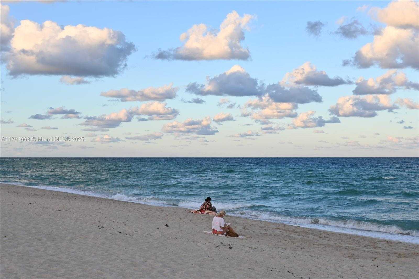 Small Image of 401 OCEAN DRIVE #1003, Miami Beach Number 39