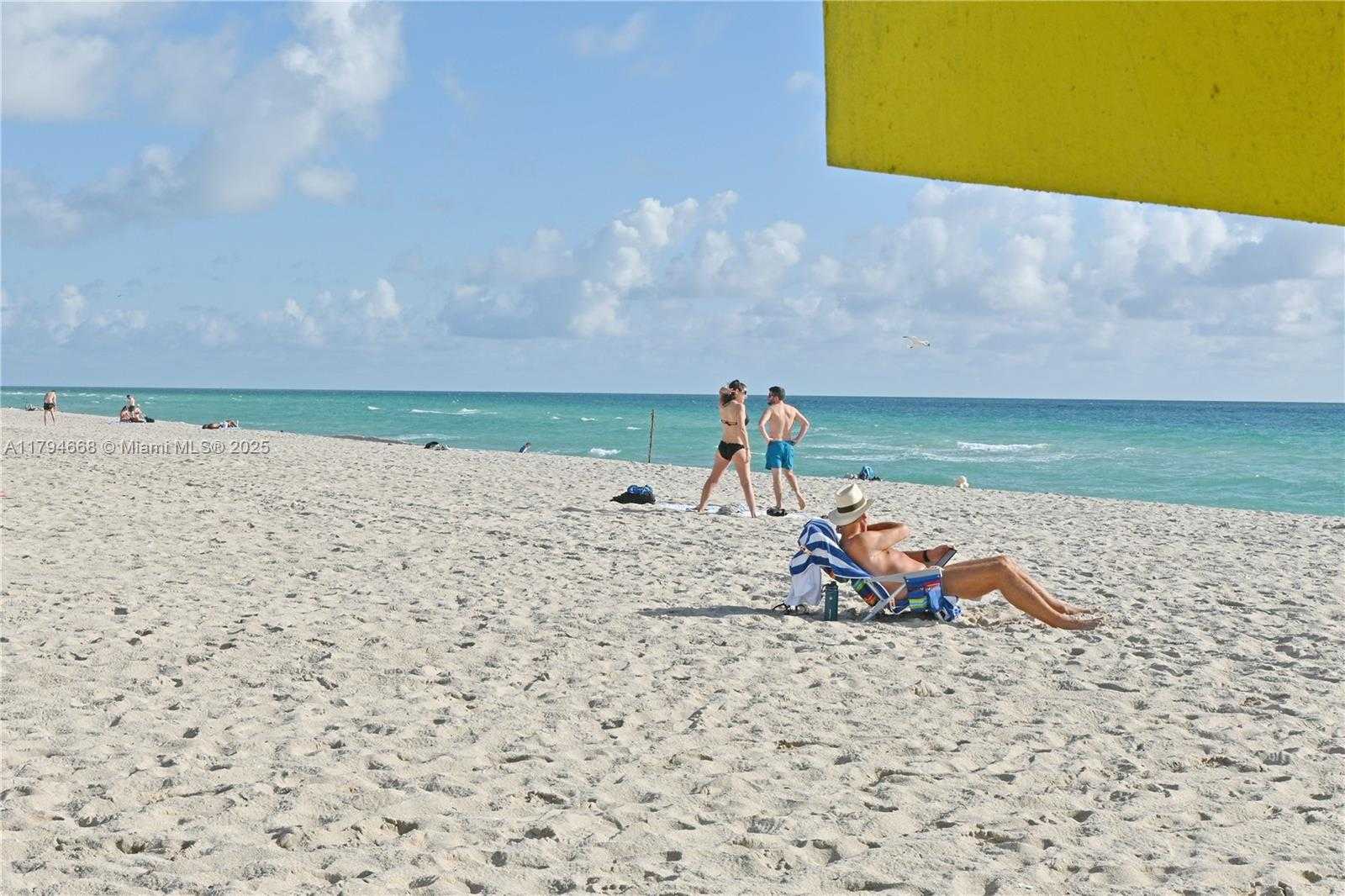 Small Image of 401 OCEAN DRIVE #1003, Miami Beach Number 43
