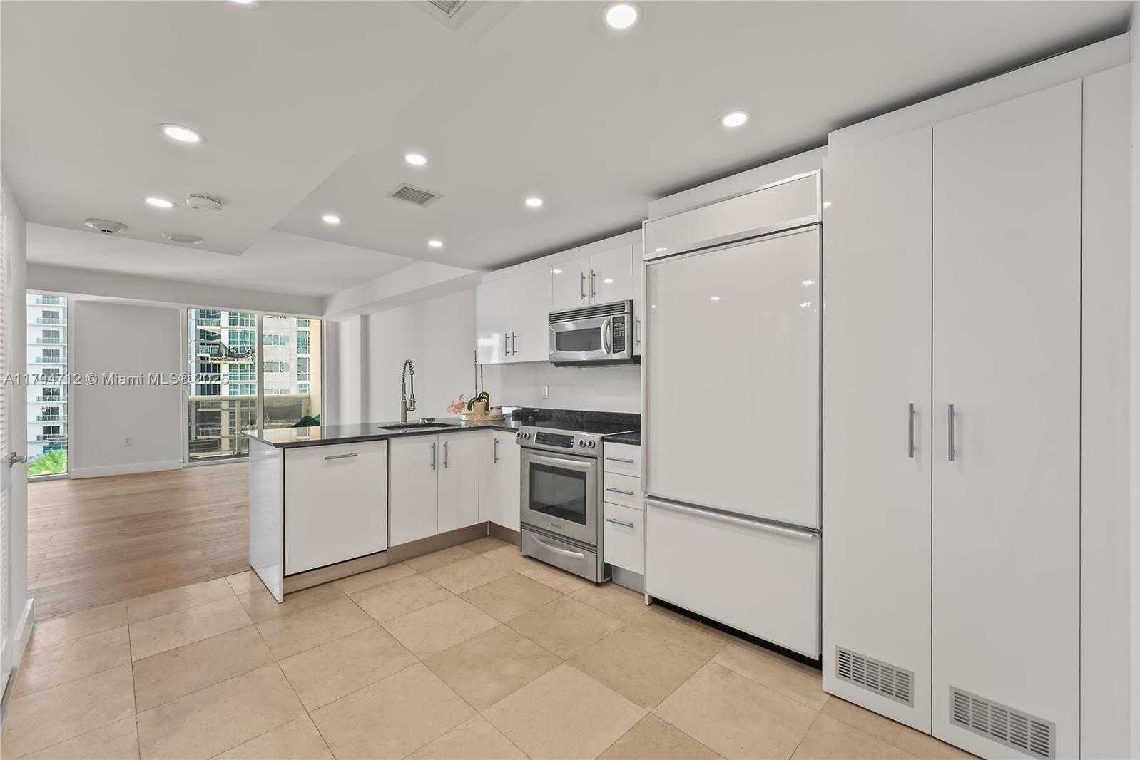 Small Image of 10275 COLLINS AVE #801, Bal Harbour Number 9