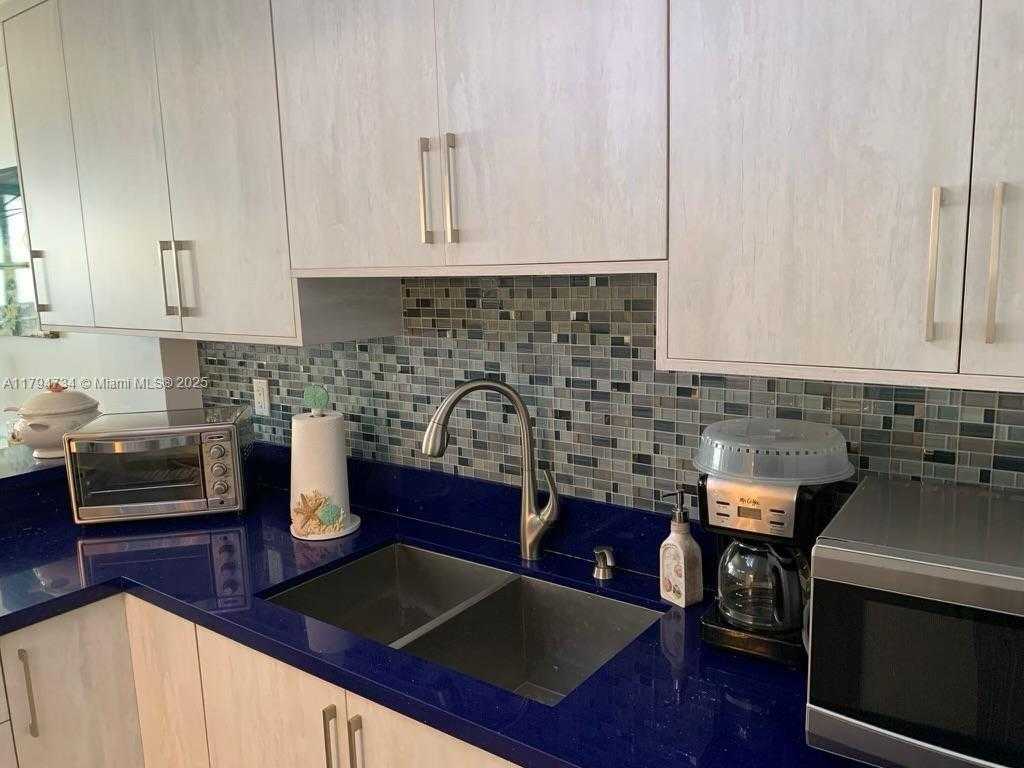 Small Image of 3725 SOUTH OCEAN DR #311, Hollywood Number 11