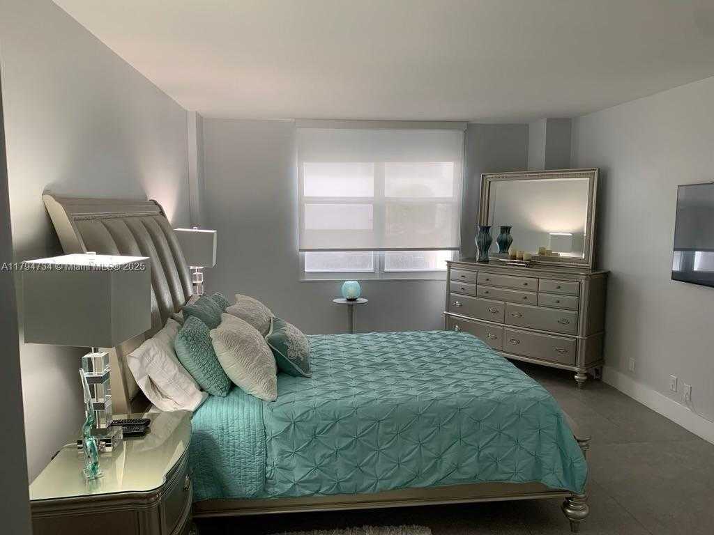 Small Image of 3725 SOUTH OCEAN DR #311, Hollywood Number 15