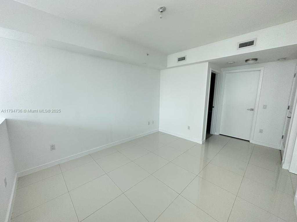 Small Image of 1080 BRICKELL AVE #303, Miami Number 10