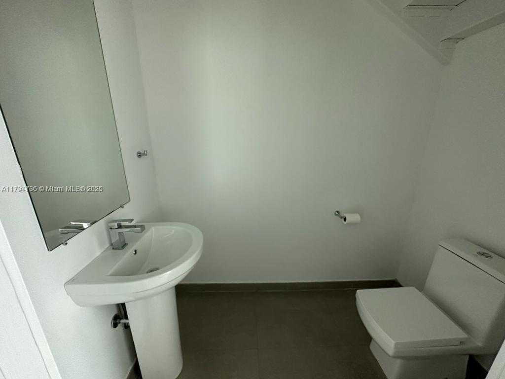 Small Image of 1080 BRICKELL AVE #303, Miami Number 14