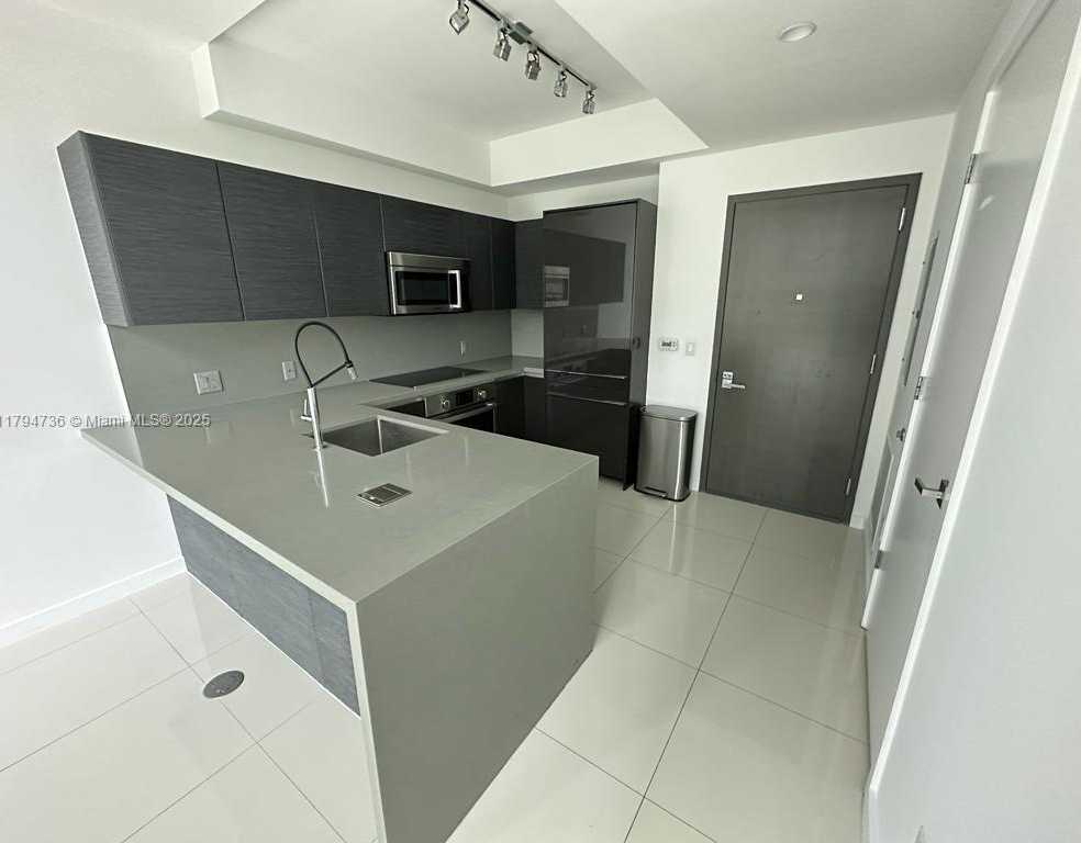 Small Image of 1080 BRICKELL AVE #303, Miami Number 5