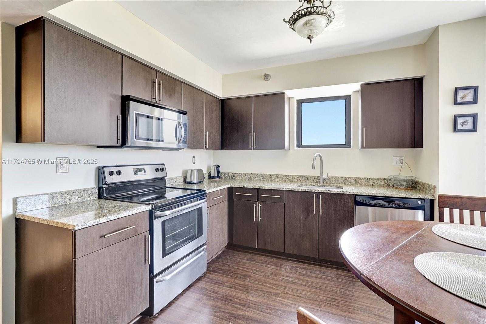 Small Image of 3300 NORTH EAST 191 ST #LPH 07, Aventura Number 21