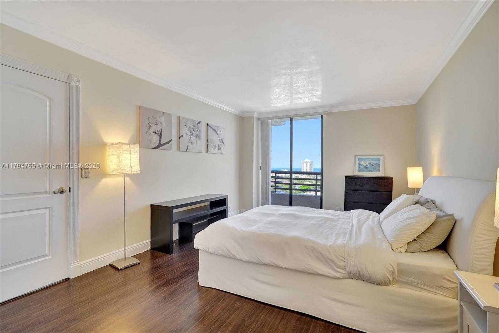 Small Image of 3300 NORTH EAST 191 ST #LPH 07, Aventura Number 34
