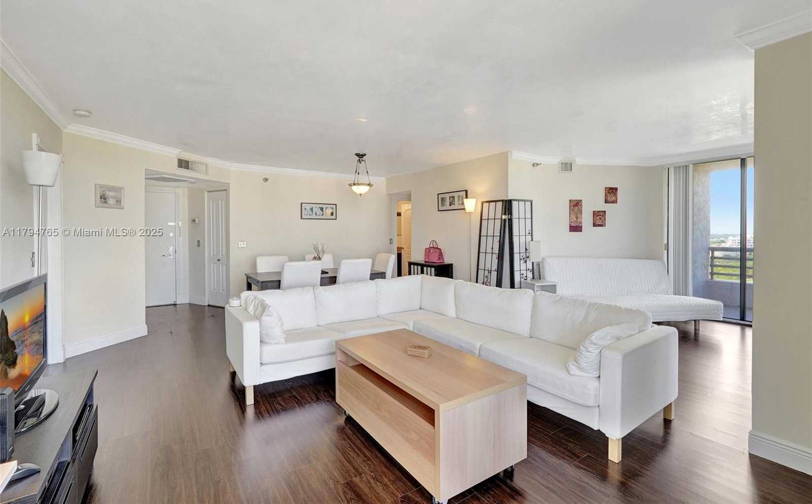 Small Image of 3300 NORTH EAST 191 ST #LPH 07, Aventura Number 4