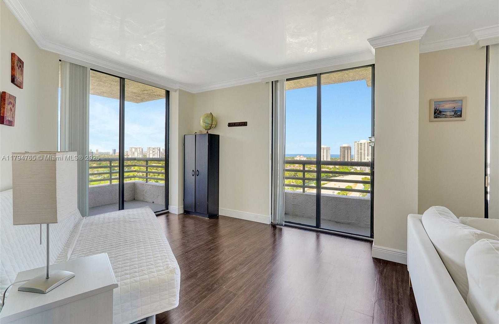 Small Image of 3300 NORTH EAST 191 ST #LPH 07, Aventura Number 6