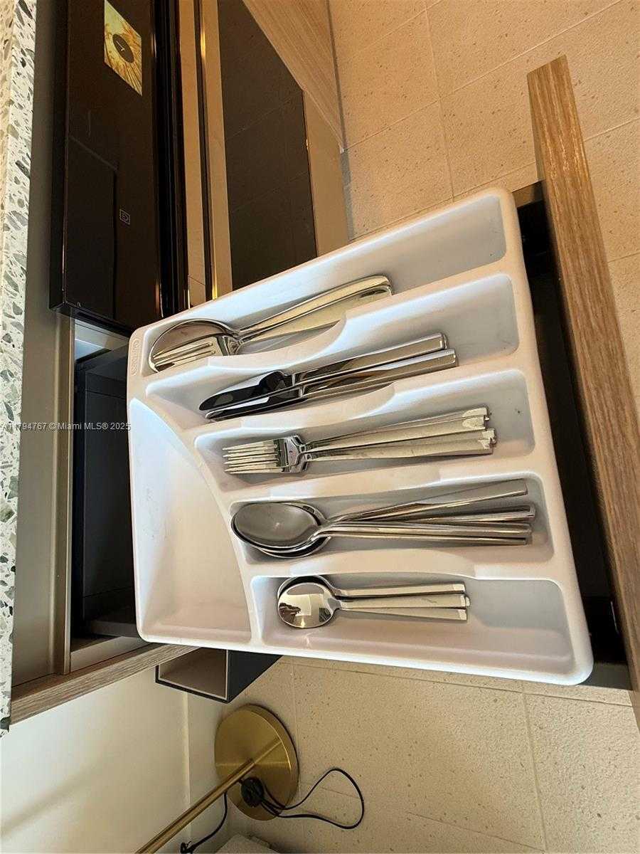 Small Image of 601 NORTH EAST 1 AVE #3108, Miami Number 25