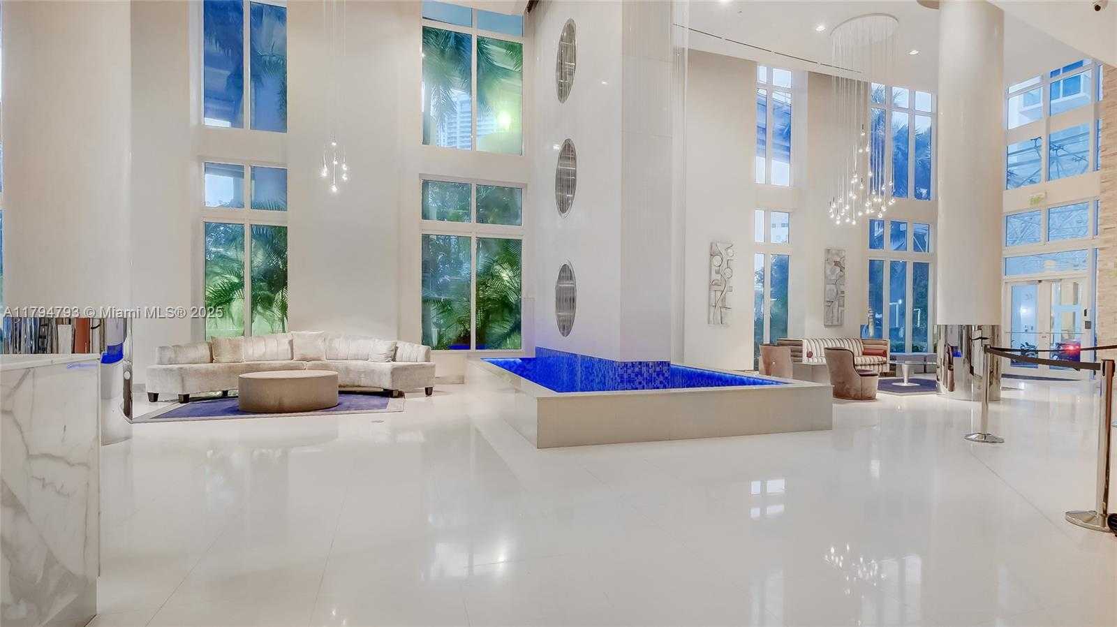 Small Image of 41 SOUTH EAST 5TH ST #1210, Miami Number 16