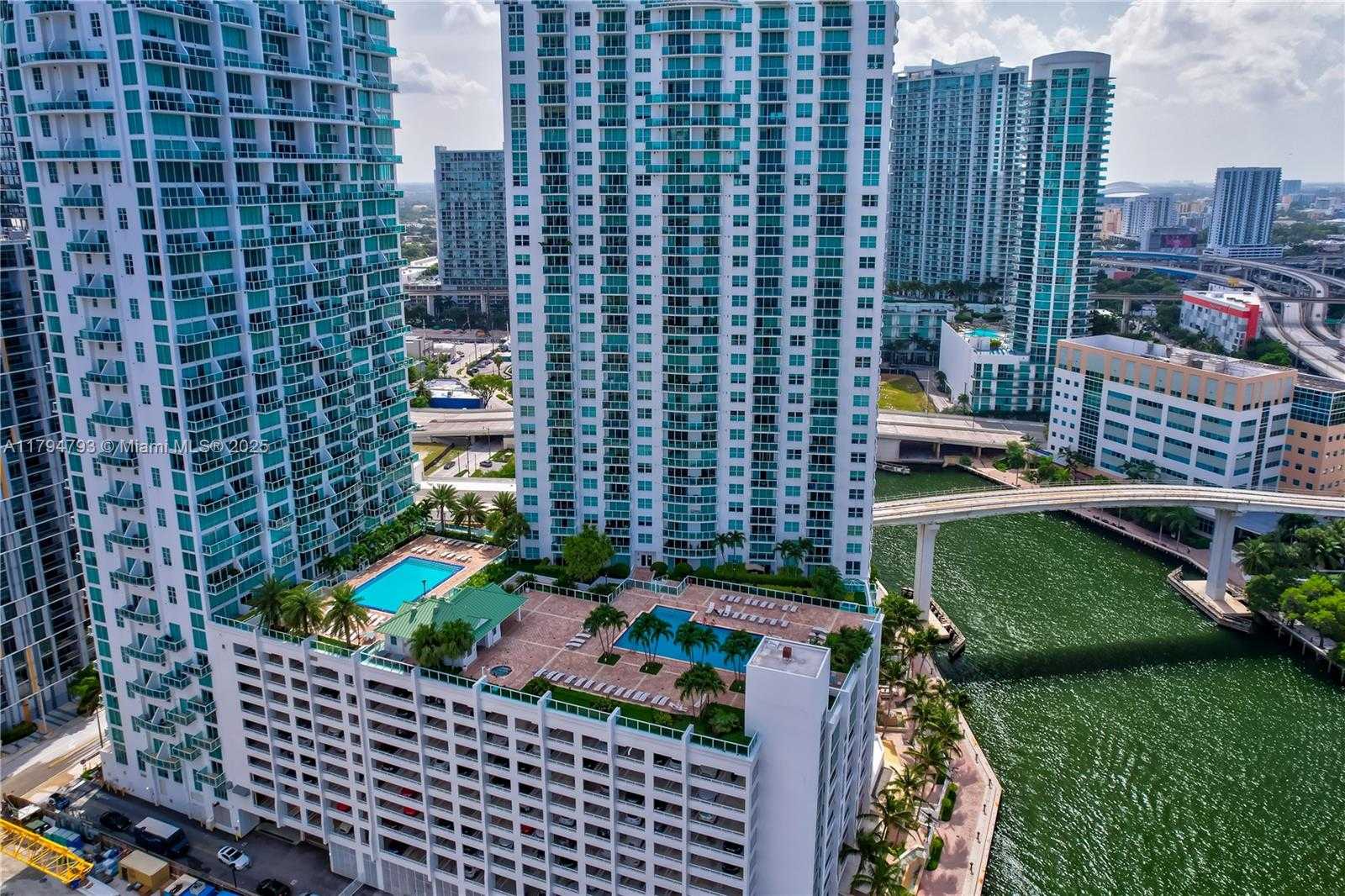 Small Image of 41 SOUTH EAST 5TH ST #1210, Miami Number 17
