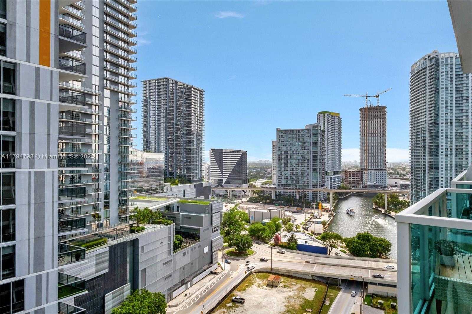 Small Image of 41 SOUTH EAST 5TH ST #1210, Miami Number 3