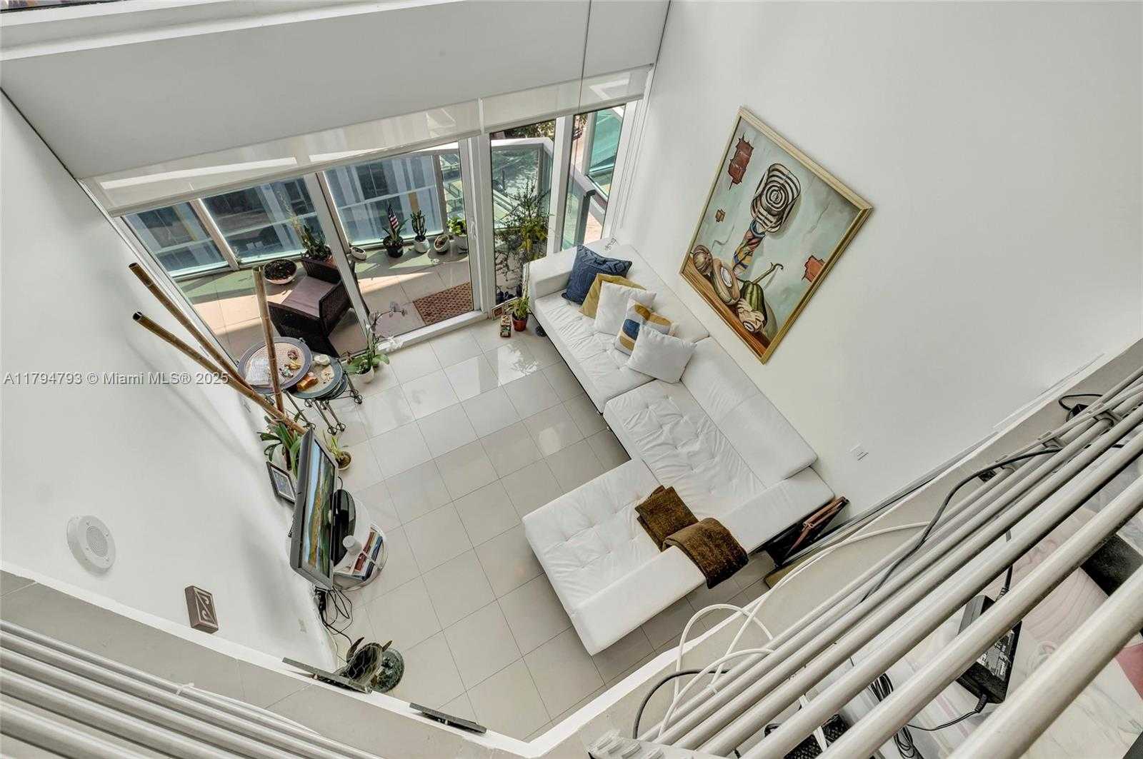 Small Image of 41 SOUTH EAST 5TH ST #1210, Miami Number 6