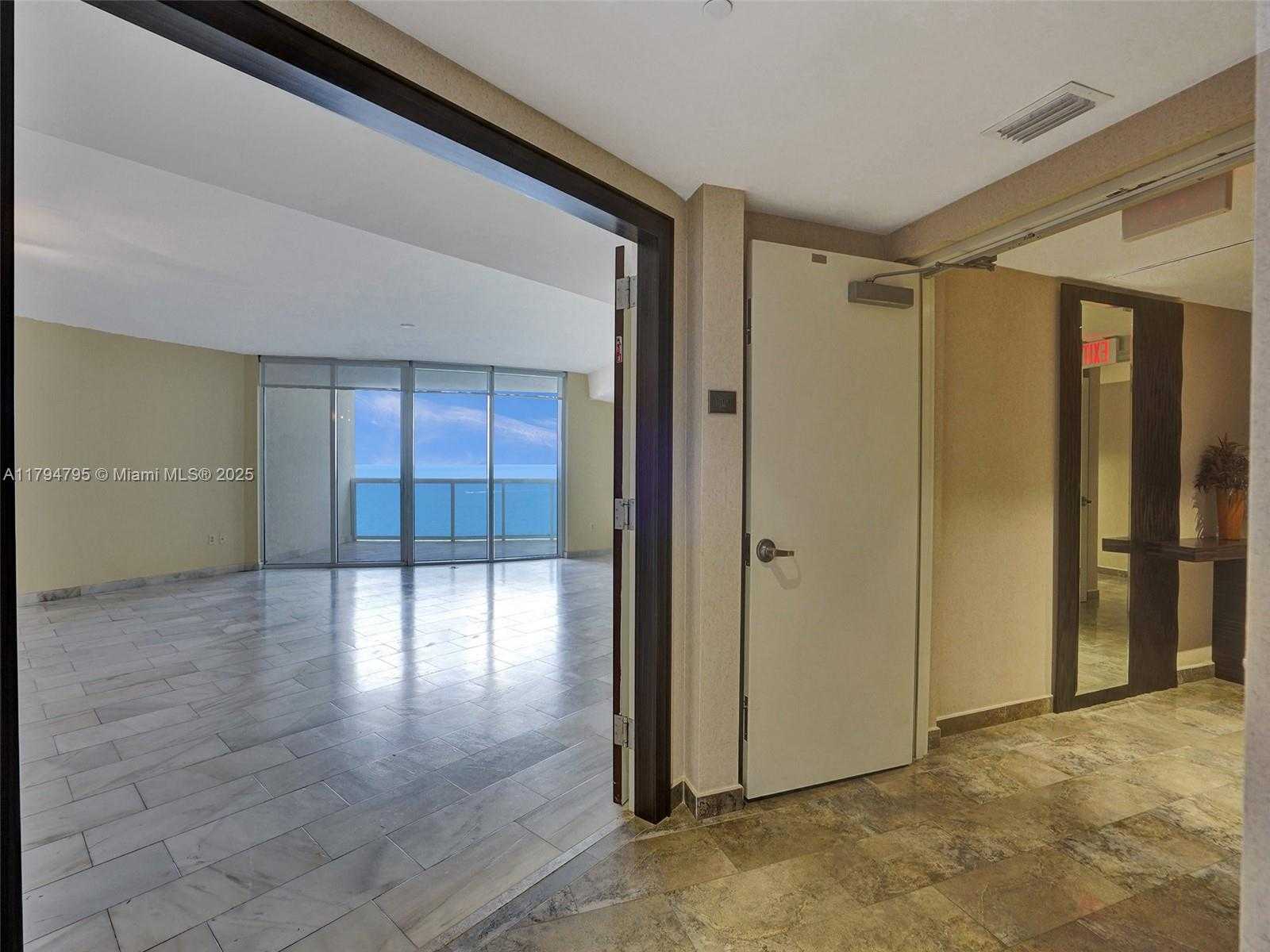 Small Image of 17201 COLLINS AVE #1704, Sunny Isles Beach Number 10