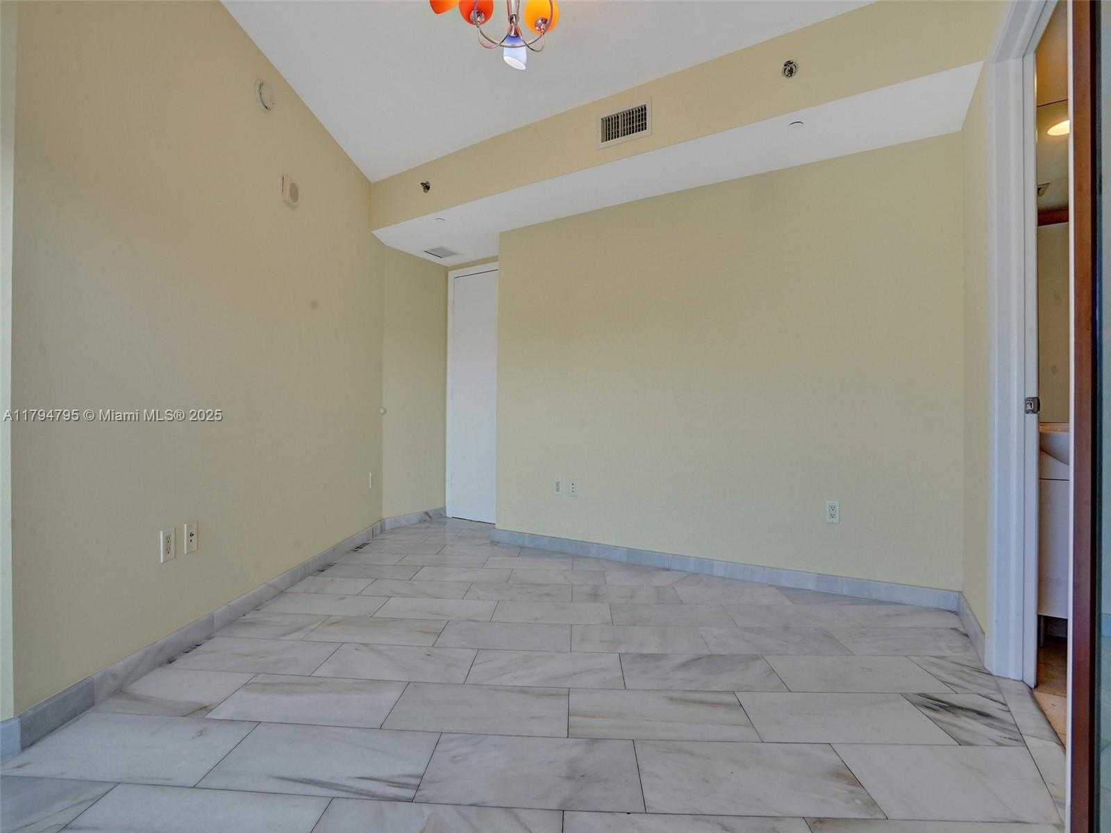 Small Image of 17201 COLLINS AVE #1704, Sunny Isles Beach Number 18