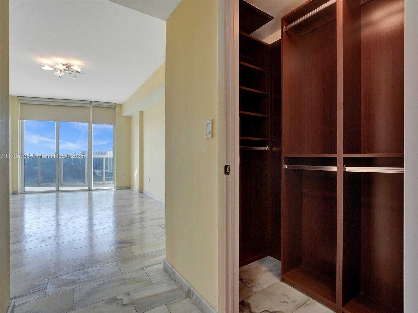 Small Image of 17201 COLLINS AVE #1704, Sunny Isles Beach Number 27