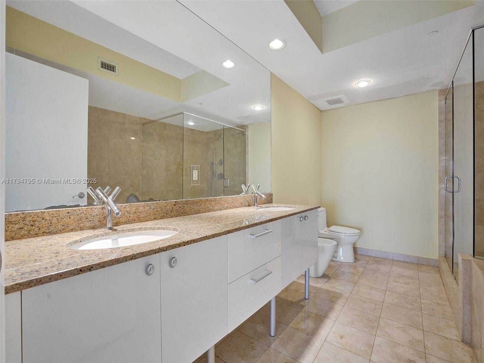 Small Image of 17201 COLLINS AVE #1704, Sunny Isles Beach Number 32