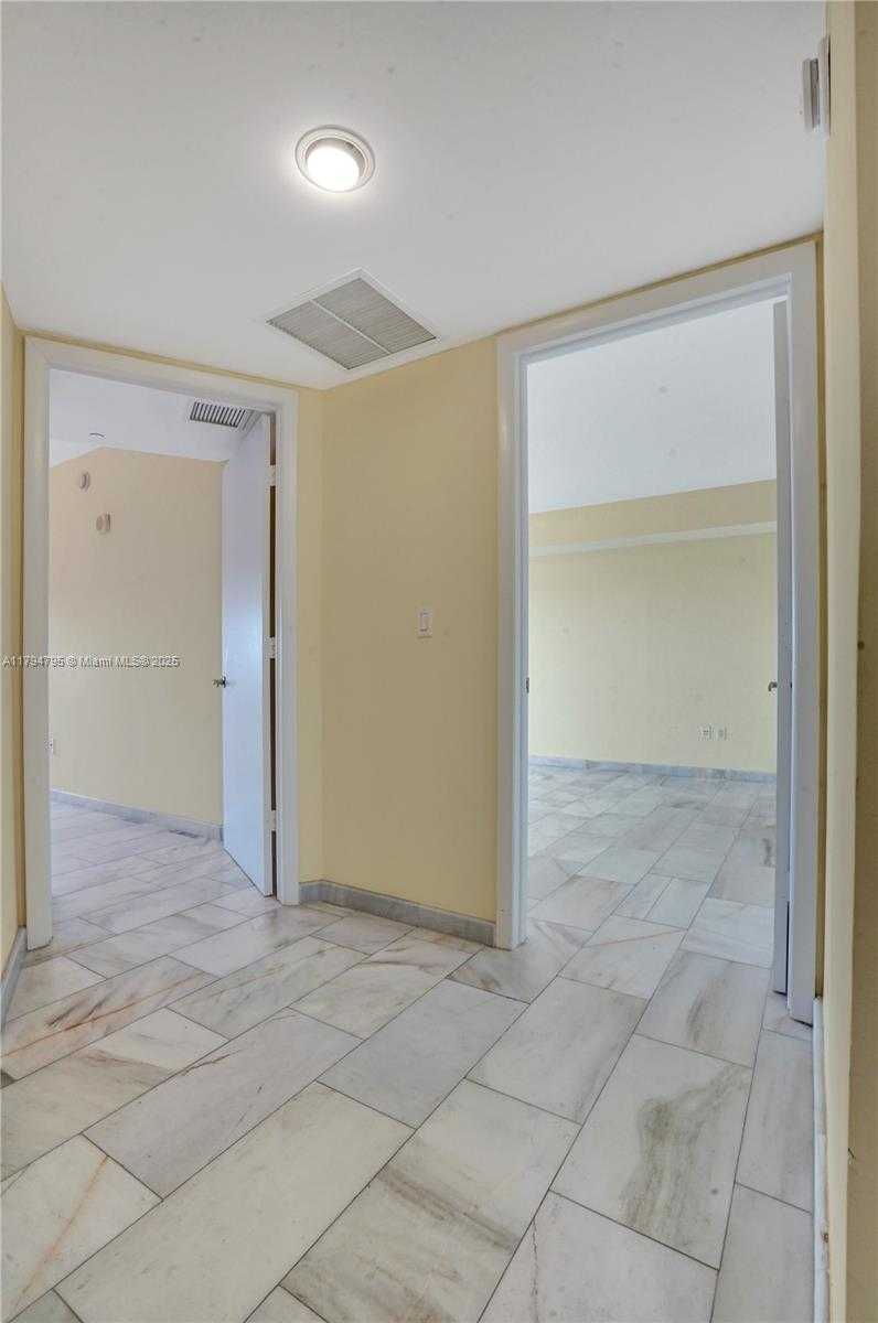 Small Image of 17201 COLLINS AVE #1704, Sunny Isles Beach Number 37