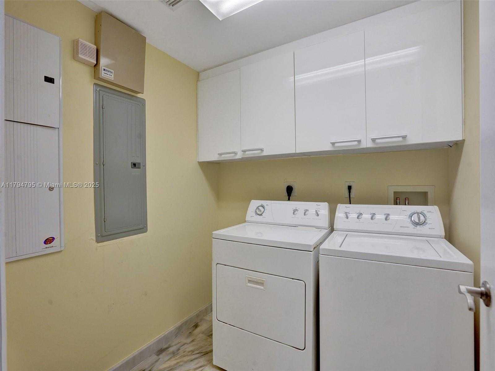 Small Image of 17201 COLLINS AVE #1704, Sunny Isles Beach Number 54