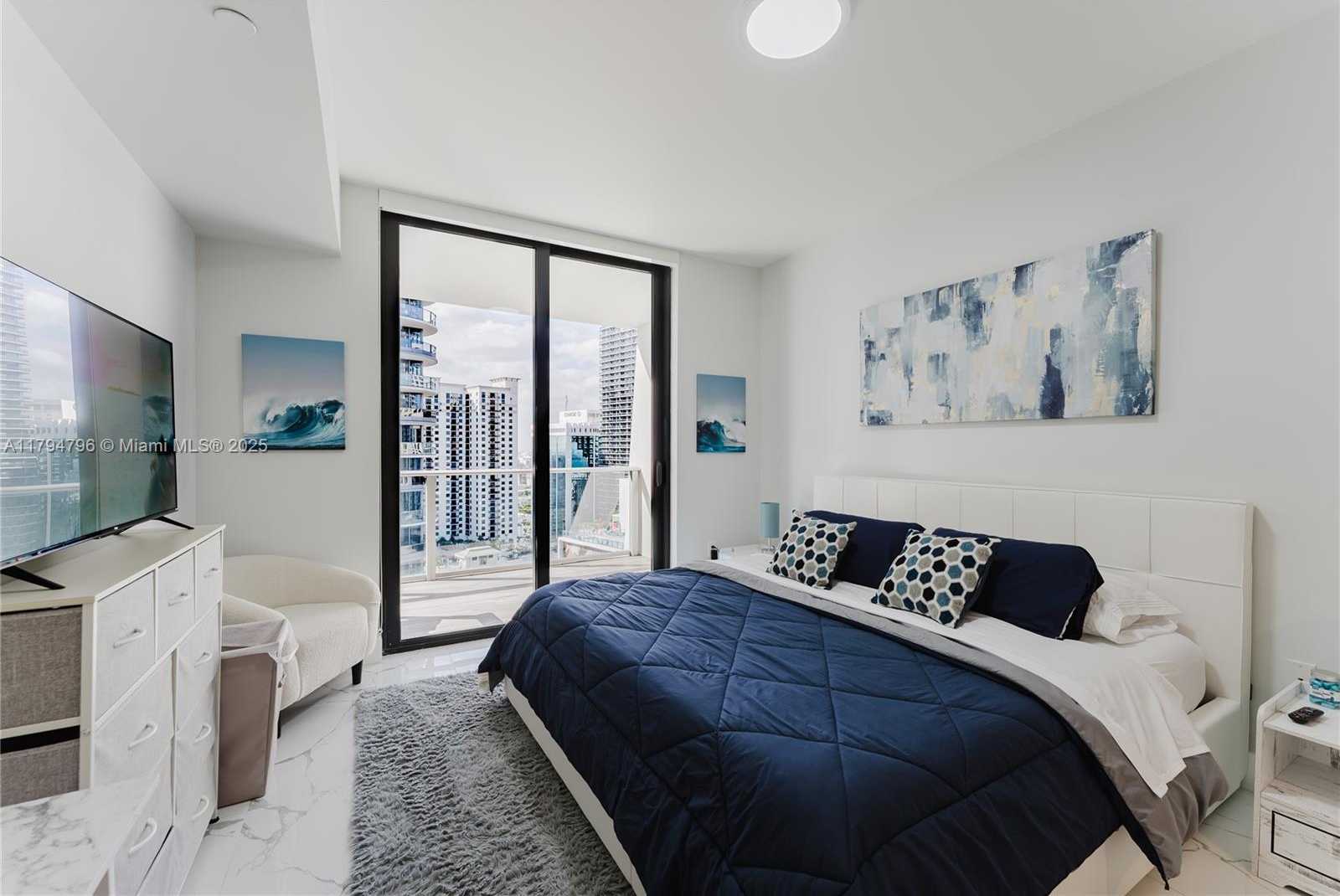 Small Image of 1010 BRICKELL AVE #2709, Miami Number 18