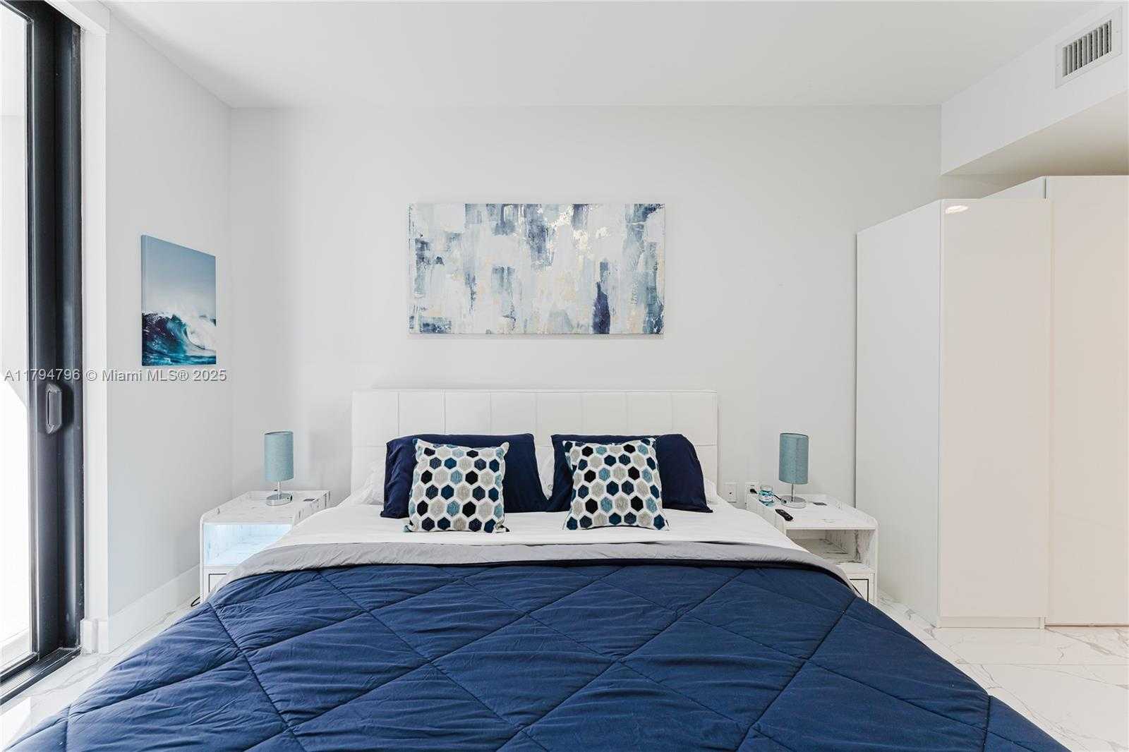 Small Image of 1010 BRICKELL AVE #2709, Miami Number 19