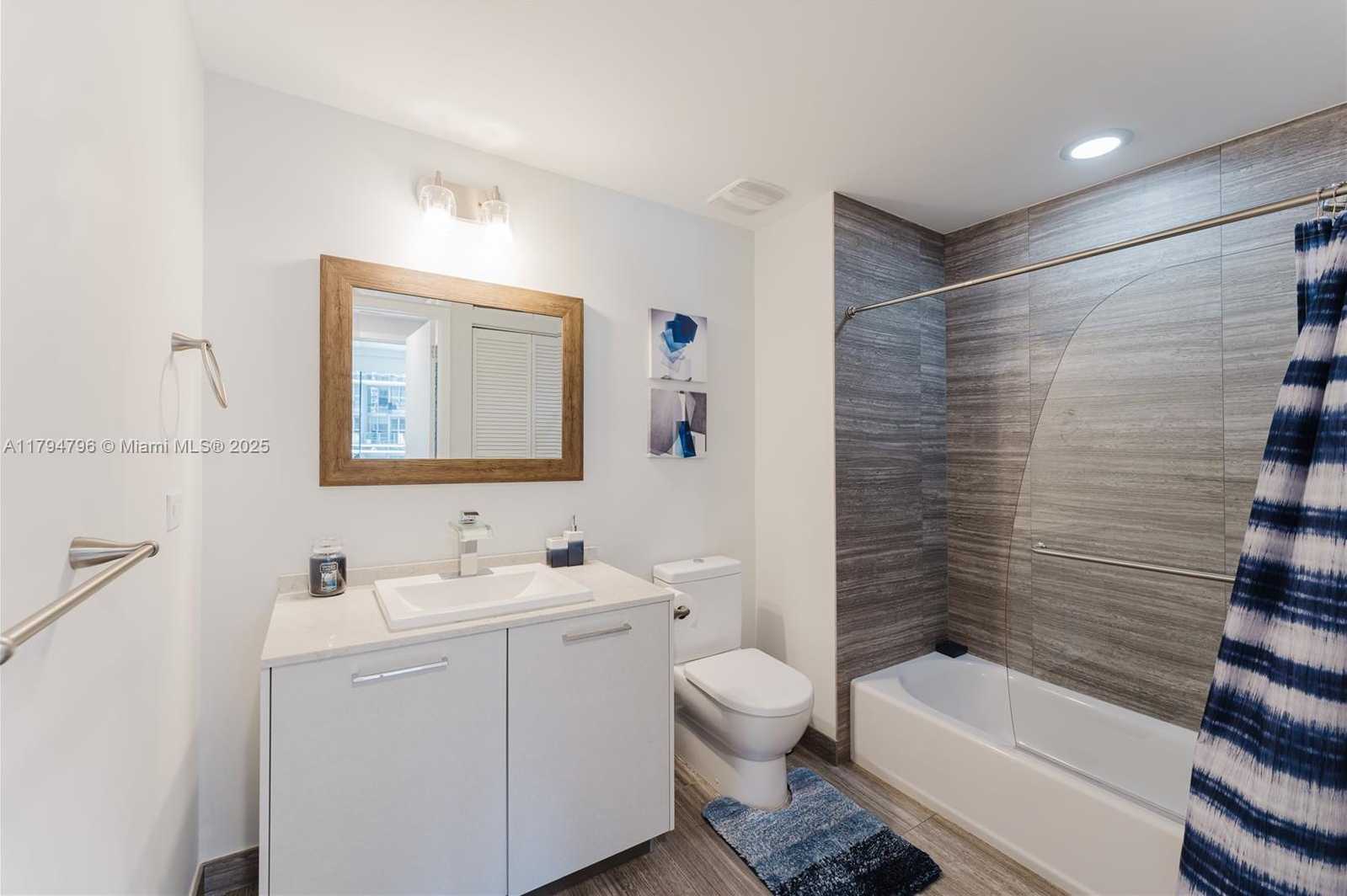 Small Image of 1010 BRICKELL AVE #2709, Miami Number 26