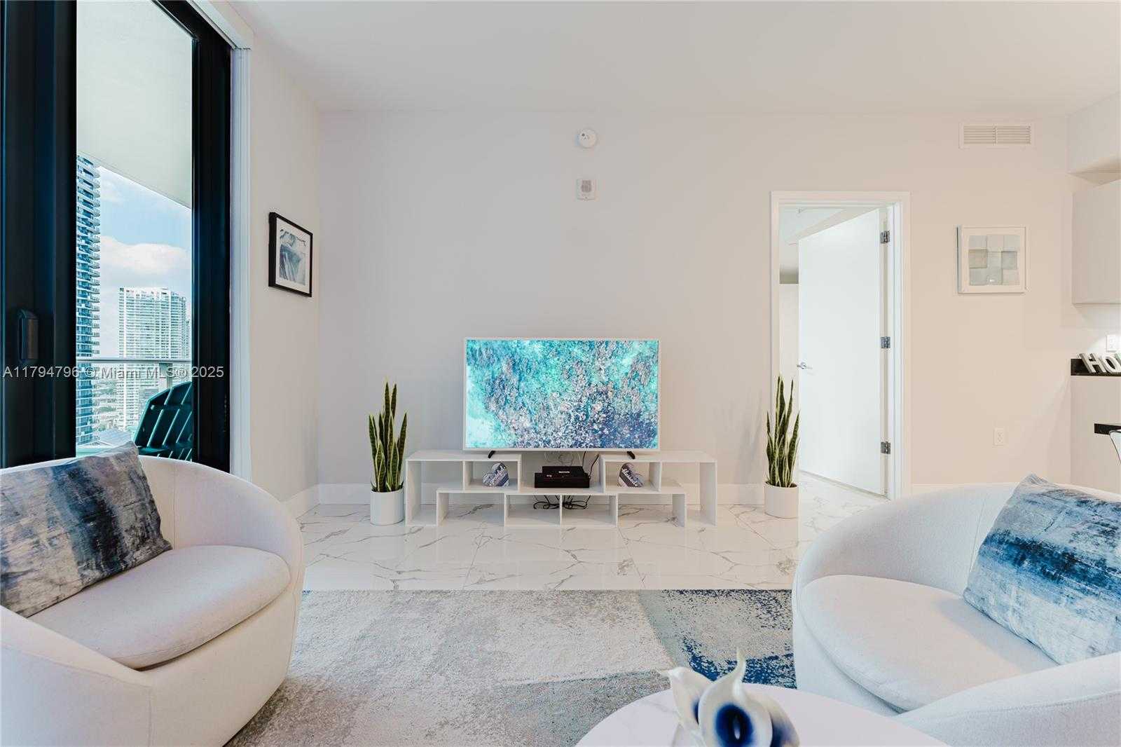 Small Image of 1010 BRICKELL AVE #2709, Miami Number 8