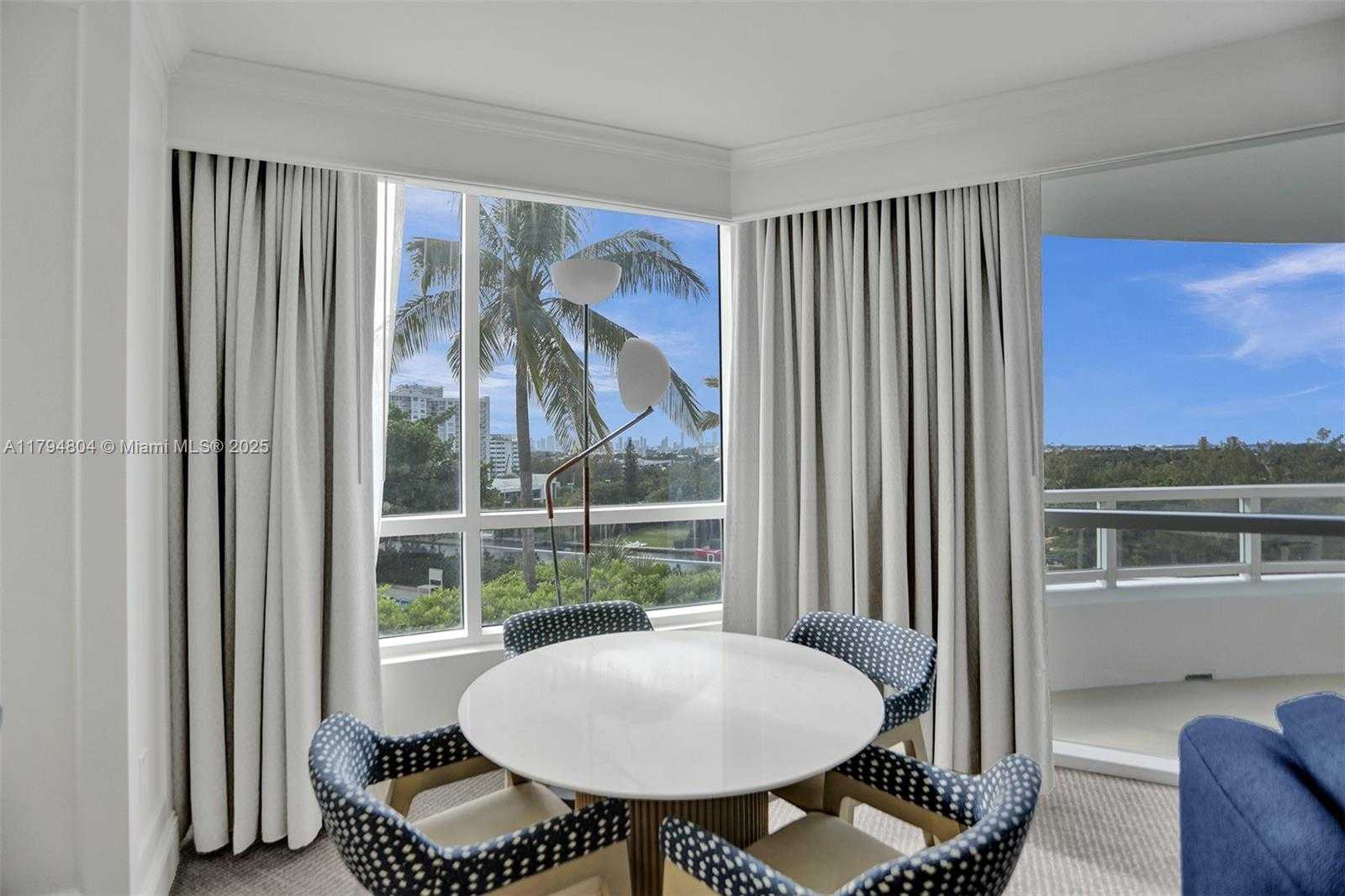 Small Image of 4401 COLLINS AVE #814, Miami Beach Number 10