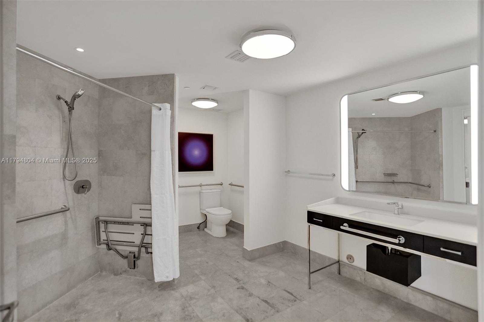 Small Image of 4401 COLLINS AVE #814, Miami Beach Number 23