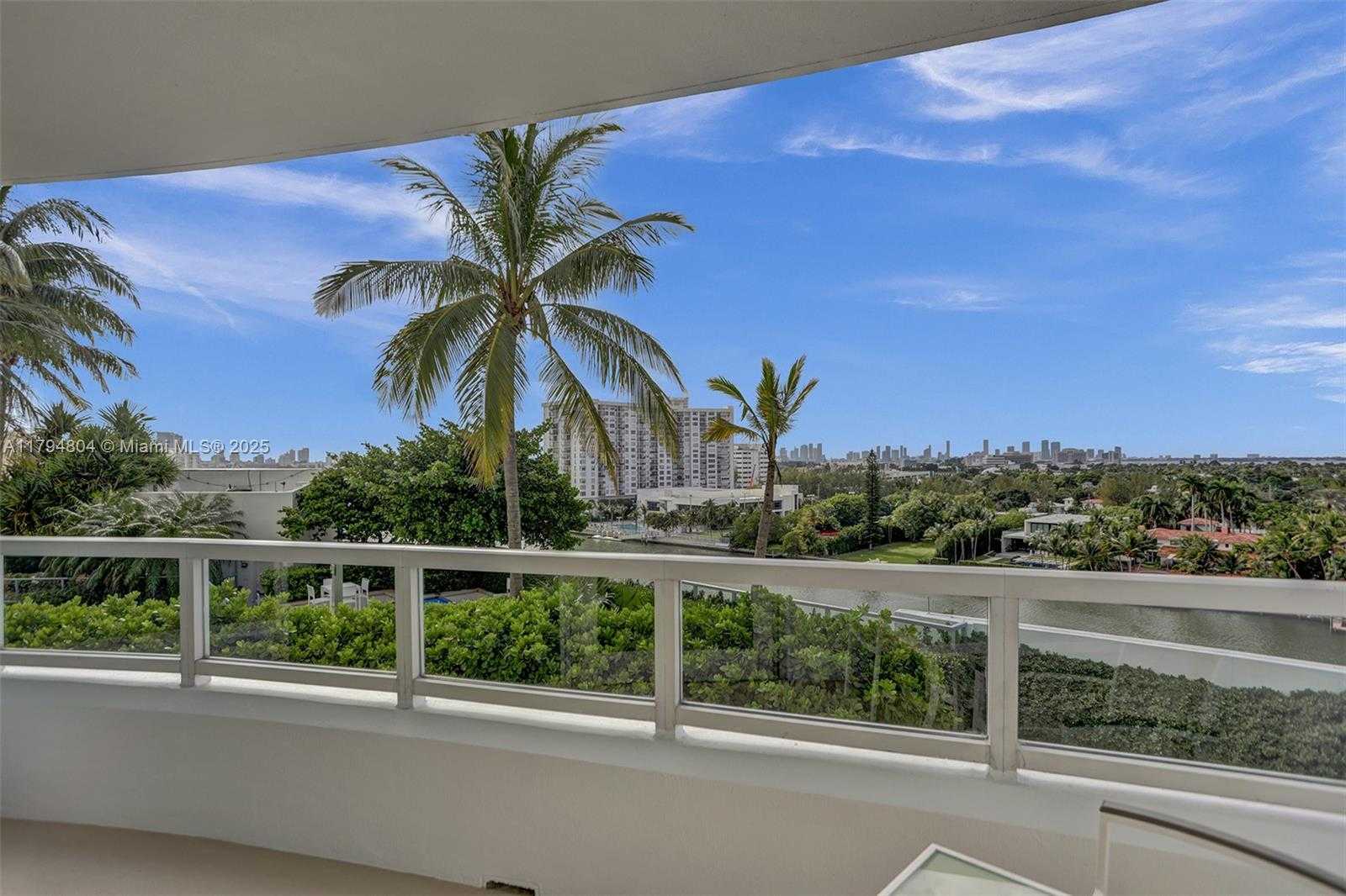 Small Image of 4401 COLLINS AVE #814, Miami Beach Number 7