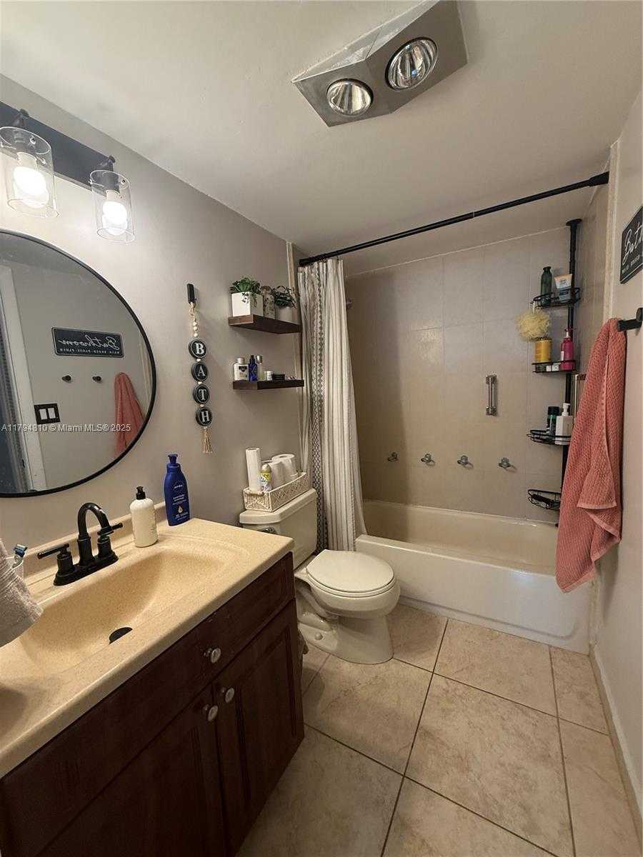 Small Image of 401 OCEAN DR #324, Miami Beach Number 37