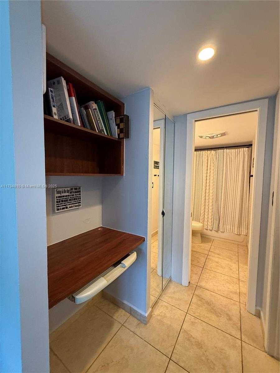 Small Image of 401 OCEAN DR #324, Miami Beach Number 53