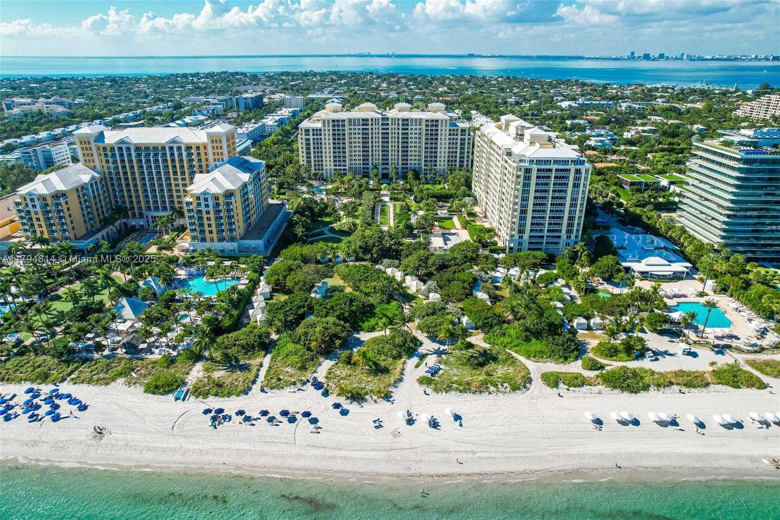 Small Image of 445 GRAND BAY DR #1001, Key Biscayne Number 2